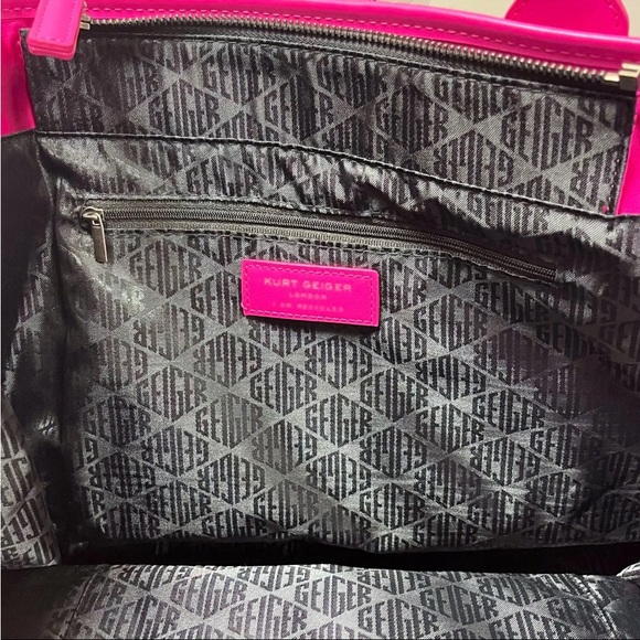 Kurt Geiger Quilted Recycled Top Zip Expandable Shopper Fushia Pink Tote Bag - Picture 9 of 11